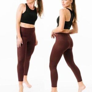 Zyia Active Light N' Tight Leggings Size 2 Fig Vibrations 7/8 Length Maroon Red